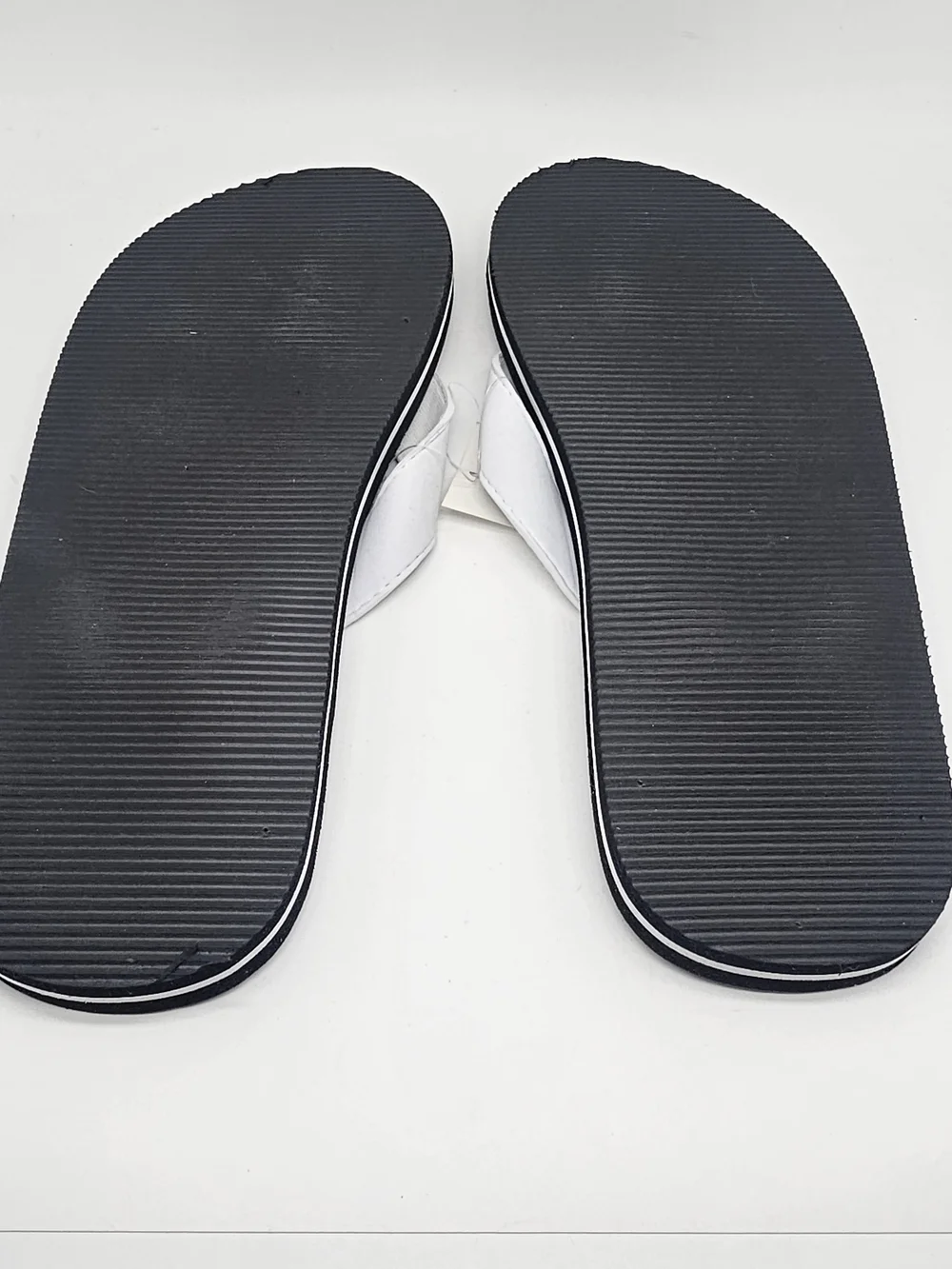 Jeep Men's Black and White Strap Flip Flops